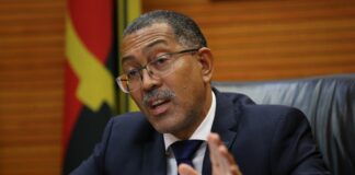 Diamantino Azevedo em Cabinda para inaugurar sonda de perfuração de petróleo bruto